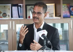 அம்பார் தெனாங் வீடமைப்பு திட்டத்தை பாராட்டினார் பாப்பாராய்டு