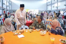 2,000 pengunjung meriahkan sambutan Aidilfitri DUN Batu Tiga