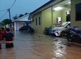 Flash floods hit parts of Selangor after hours of rain