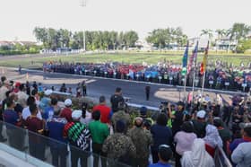 4,600 sukarelawan bersih Putra Heights, Kampung Kuala Sungai Baru