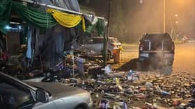 Kanopi jual mercun terbakar, seorang parah, tiga cedera