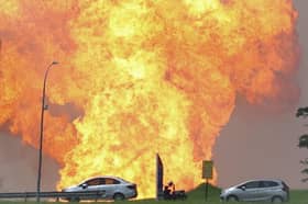 Massive fire in Puchong at gas pipeline site