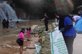Kempen sayangi sungai kumpul 111 kilogram sampah di Air Terjun Serendah