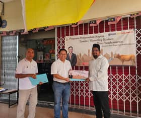 10 surau, empat masjid DUN Pandamaran terima sumbangan Aidiladha