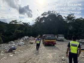 MPHS tahan, sita dua lori buang sampah secara haram