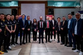 PM meets Manchester United, Asean All-Stars representatives