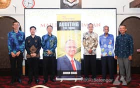 Kisah di sebalik skandal 1MDB dibukukan bekas ketua audit