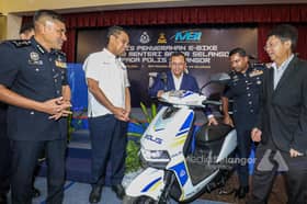 Bantu polis jaga keselamatan, Selangor sumbang 10 motor elektrik