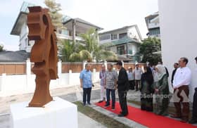 Sultan Selangor berkenan lawat tapak, galeri pelukis tersohor Yusof Ghani