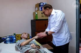 Anwar ziarah pesakit strok, bantuan segera disalur