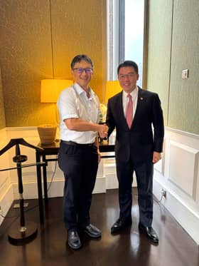 欢迎潘健成回国投资助推动AI发展   倪可敏：房地部承诺全力支持