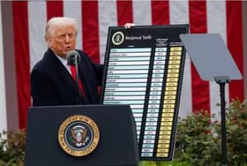 特朗普宣布对14国加征关税    大马出口品被征收25%