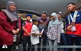 雪州大臣机构拨7.8万奖励14人 在体育.教育.赋权领域取得优异表现