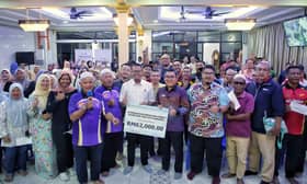 124 Kg Melayu Subang storm victims receive MBI Foundation cash aid