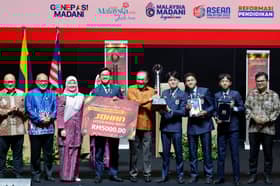 Tubuh akademi bahas di sekolah berasrama penuh, lahir pendebat muda berilmu