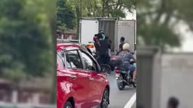 男子街头遭强掳上货车    警方追缉3男子下落