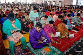 Sultan Selangor berangkat ke majlis bacaan Yasin sempena Hari Kebangsaan