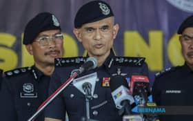 Anak bekas menteri diserang di pusat beli-belah Putrajaya