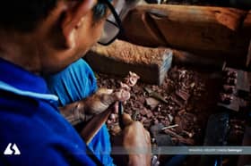 Warisan seni ukiran Mah Meri terus bernyawa di Pulau Carey