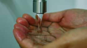 雪州议员善用WhatsApp平台   加强免费水及水费调整宣传