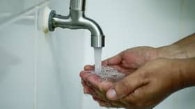 雪隆布水费9月1日调整    Air Selangor促节约用水.定期查水管