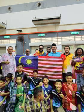 கோத்தா கெமுனிங் தொகுதி ஏற்பாட்டில் தேசிய தின வாகன அணிவகுப்பு