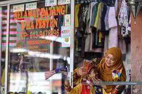 Jahitan baju merdeka Normadihah tarik pelanggan dari seluruh negara 