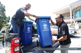 Penghargaan MBSJ: 773 penduduk Seri Kembangan terima tong sampah percuma
