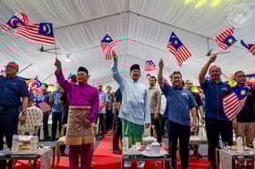 Teguh perpaduan, tolak unsur gugat fabrik masyarakat - PM Anwar