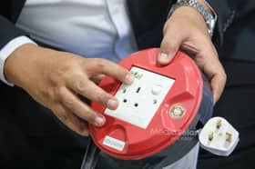 Kod QR pada produk elektrik elak was-was label SIRIM palsu