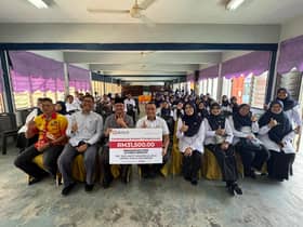 Wakaf Selangor salur lebih RM40,000 tambah baik sekolah, masjid