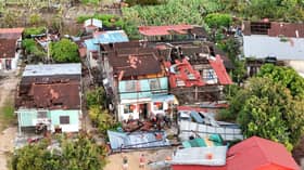 பந்தாய் ரெமிஸில்  புயல் - 18 வீடுகள், பள்ளிவாசல் சேதம்