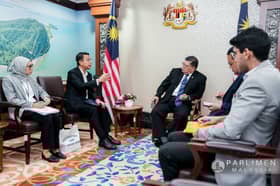 跨党派议员组核心小组   强化电子与数码生态