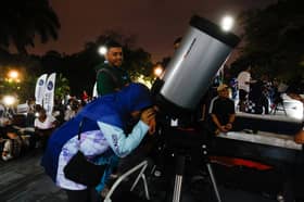 Ratusan pengunjung saksikan fenomena gerhana bulan penuh di Planetarium Negara
