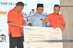Felda Sg Buaya ex-settlers receive final RM74.2m compensation payout