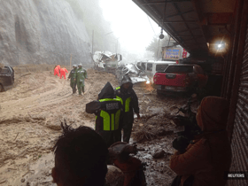 Super Typhoon Ragasa barrels through northern Philippines, triggers alerts across region