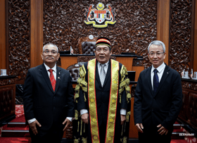 Two senators sworn in today
