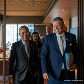 欧盟贸易专员：马欧自贸协定料明年拍板定案