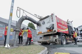 Kotor, sukar, berbahaya 'mainan' petugas KDEBWM demi kesejahteraan rakyat Selangor