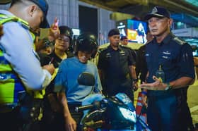 隆遵守交通规则行动 3天内开逾1.1万劝导通知单