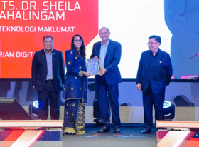 哥宾星：数码部颁发卓越奖 认可公务员高效率强化治理