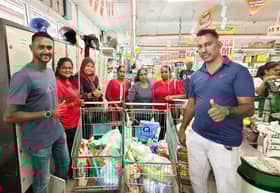 பந்திங் தொகுதியில் 450 பேருக்கு தீபாவளி பற்றுச்சீட்டுகள் 