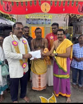 கெமுனிங் உத்தாமா, ஸ்ரீ   மகா மாரியம்மன் ஆலயத்திற்கு மடாணி அரசின் மானியம்- குணராஜ் வழங்கினார்