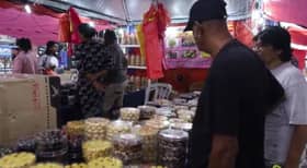 கிள்ளான்  லிட்டில் இந்தியாவில் தீபாவளி சந்தை பாதிப்பு; இணையத்தள கடைகளின் தாக்கம்