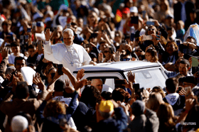 Pope Leo XIV's critique of Trump ends honeymoon with conservative Catholics