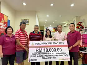 移交1万LIMAS拨款予2华人义山    彭小桃：展现多元宗教和谐共存精神