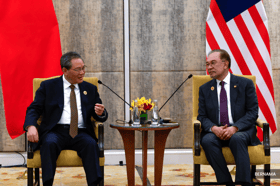 Anwar, Li Qiang discuss trade cooperation, regional stability in bilateral meeting