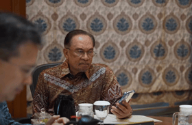 நாங்கள் மெளனம் காக்க மாட்டோம் - அன்வார் சூளுரை