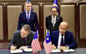 马美签新备忘录续签协议加强国防合作