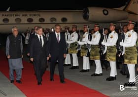 PM Pakistan tiba di Malaysia untuk lawatan tiga hari